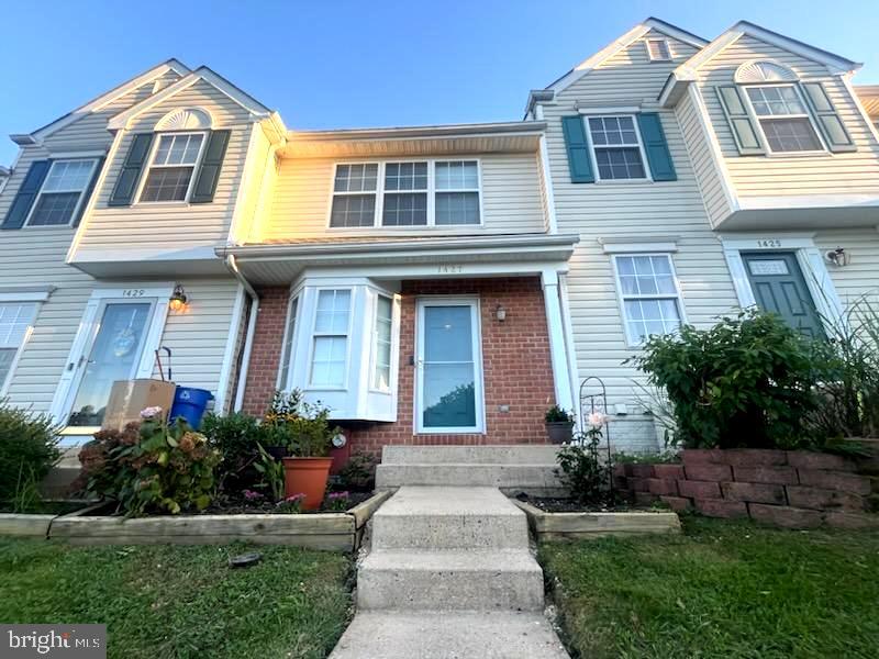 Photo 2 of 5 of 1427 Golden Rod Ct #1427 townhome