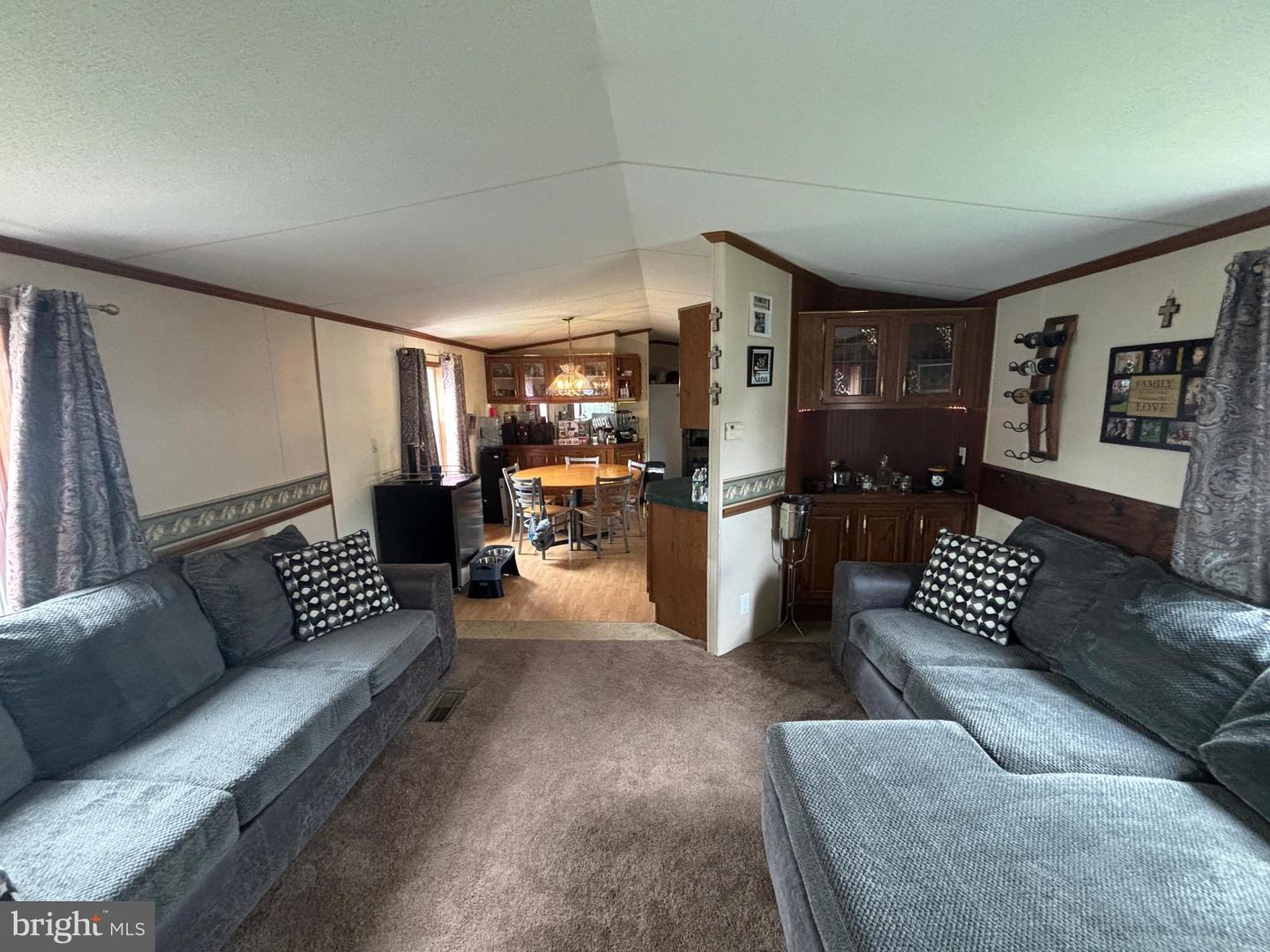 Photo 11 of 43 of 101 White Tail Ct mobile home