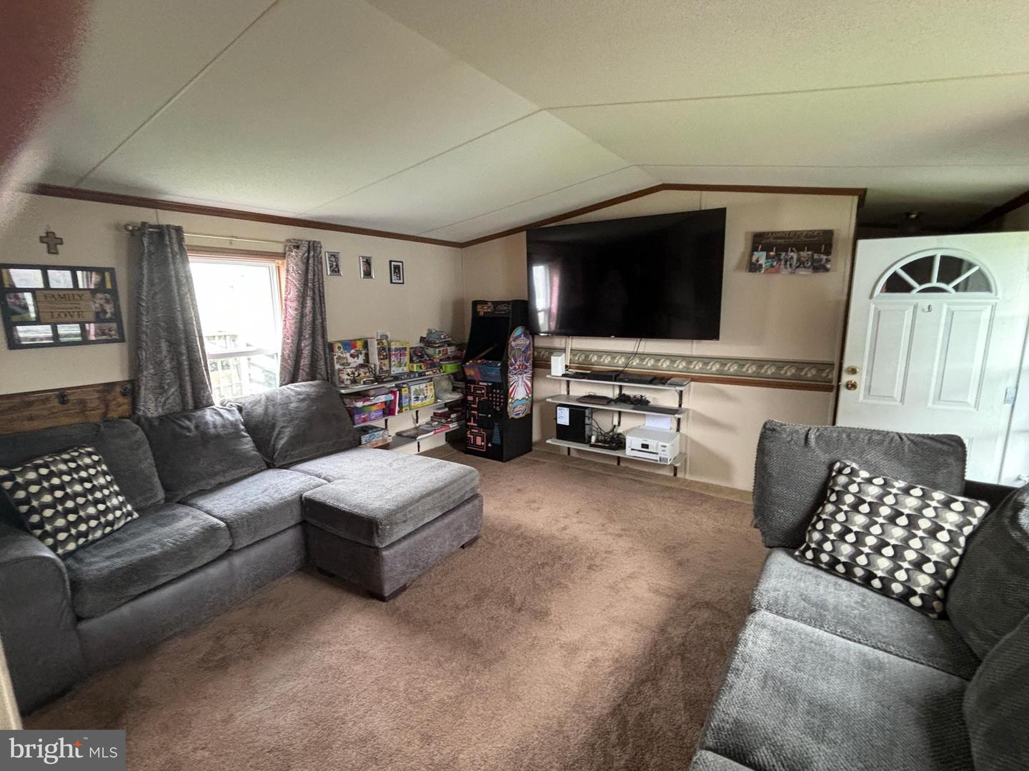 Photo 10 of 43 of 101 White Tail Ct mobile home