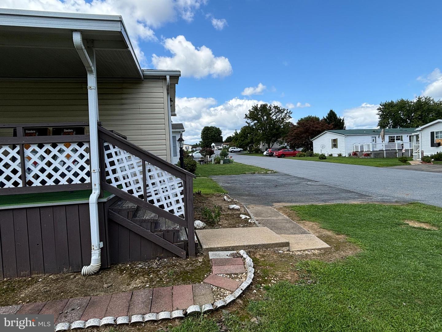 Photo 7 of 43 of 101 White Tail Ct mobile home