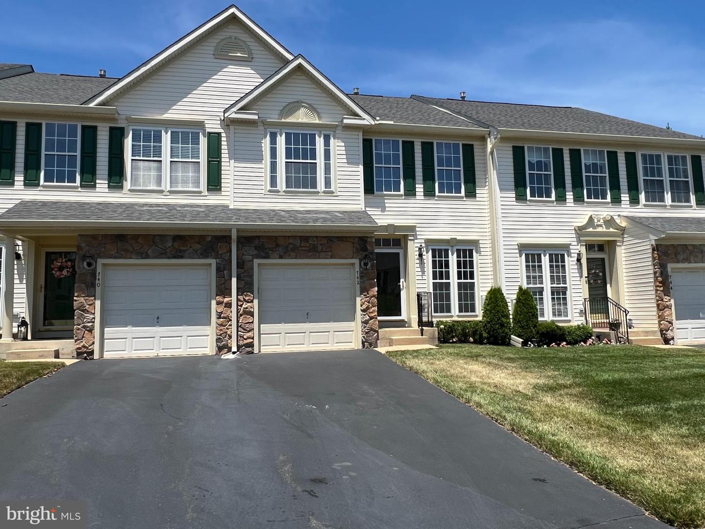 View Warrington, PA 18976 townhome