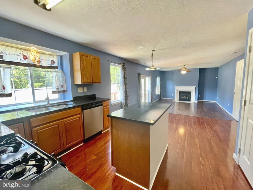 Photo 5 of 27 of 20889 Ark Ct house
