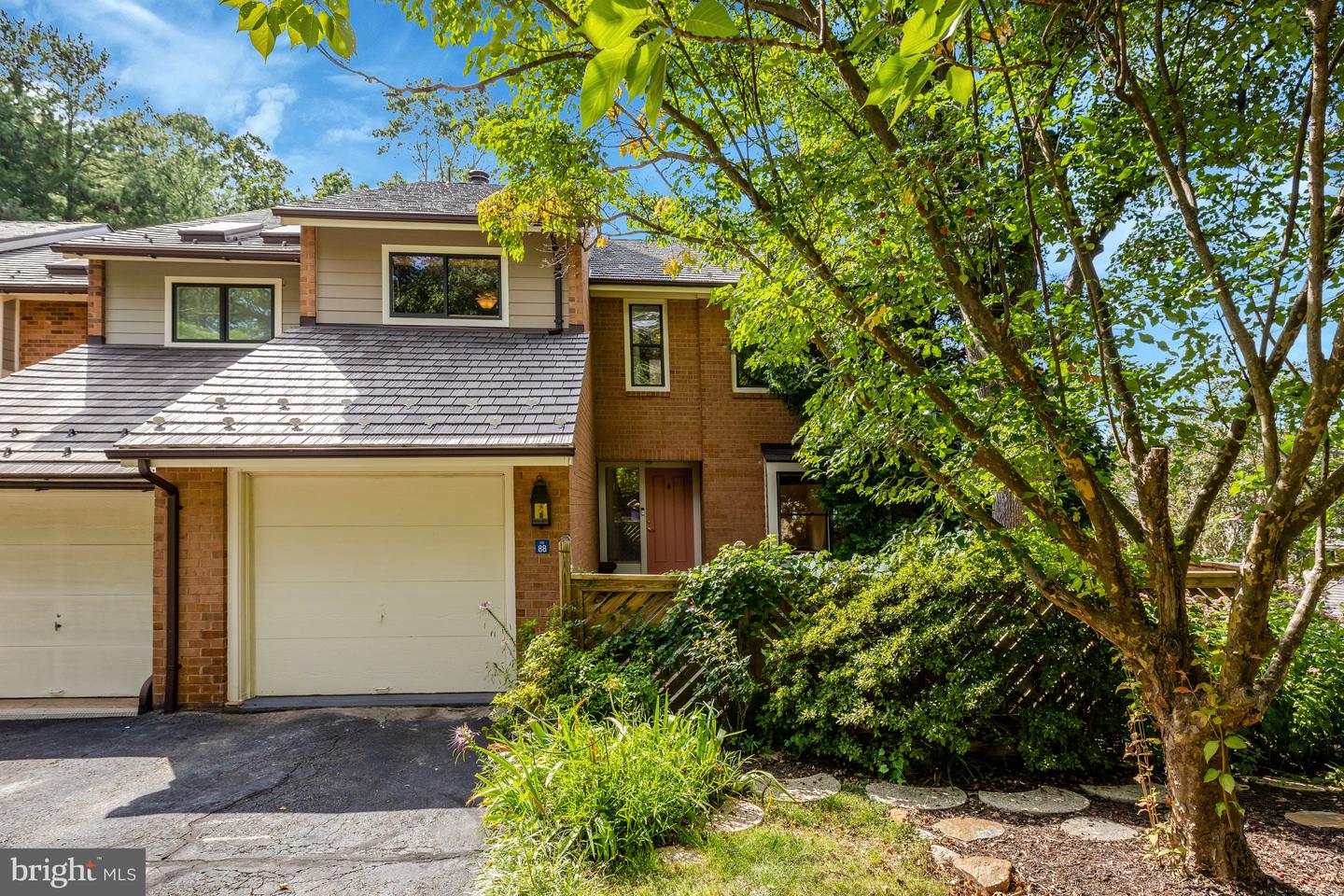 11088 Glade Ct