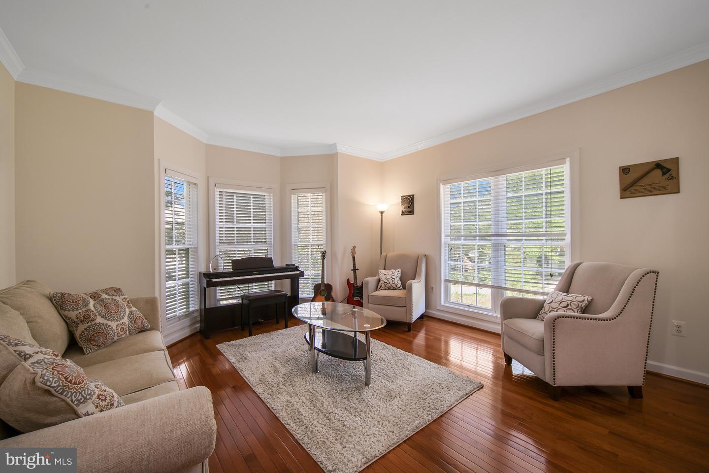 Photo 5 of 53 of 4502 Carrico Dr house
