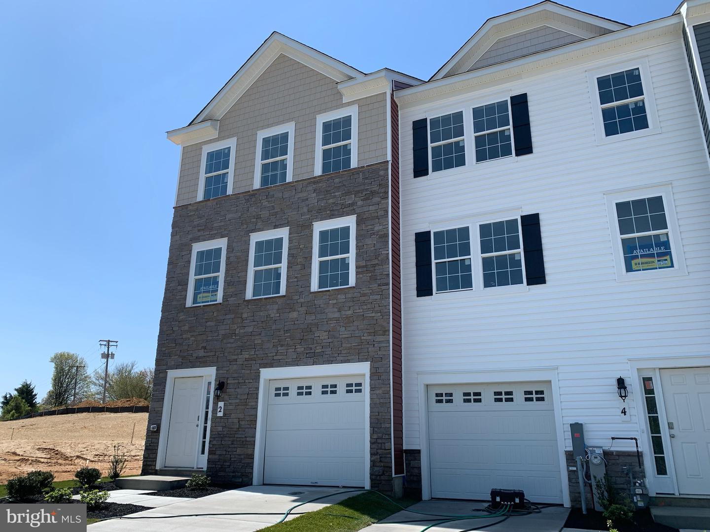 Photo 5 of 47 of 5084 Silver Oak Dr townhome