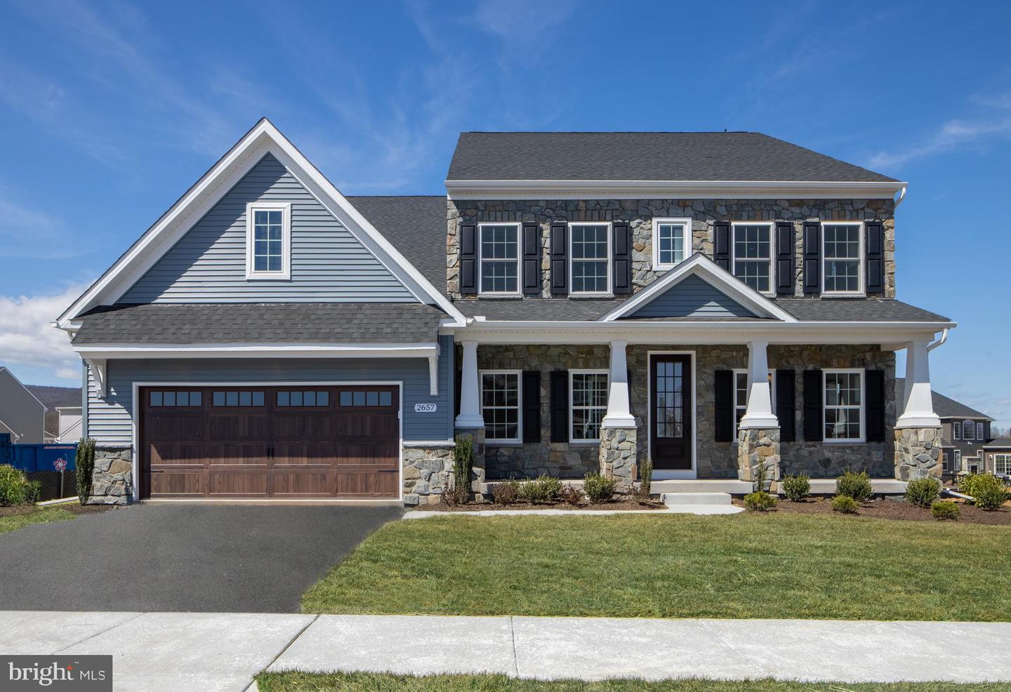 Photo 3 of 23 of 5200 Mountainview Dr #Nottingham house