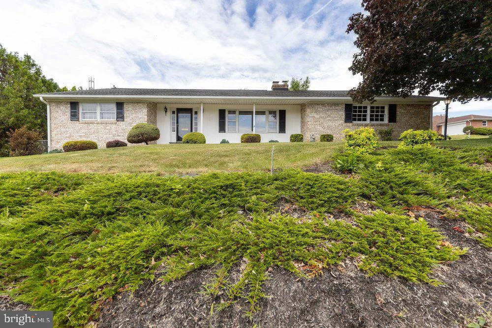 222 Harvest Lane Ln