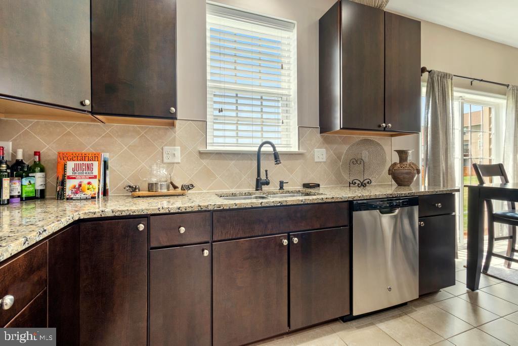 Photo 8 of 32 of 920 Orange Tip Way townhome