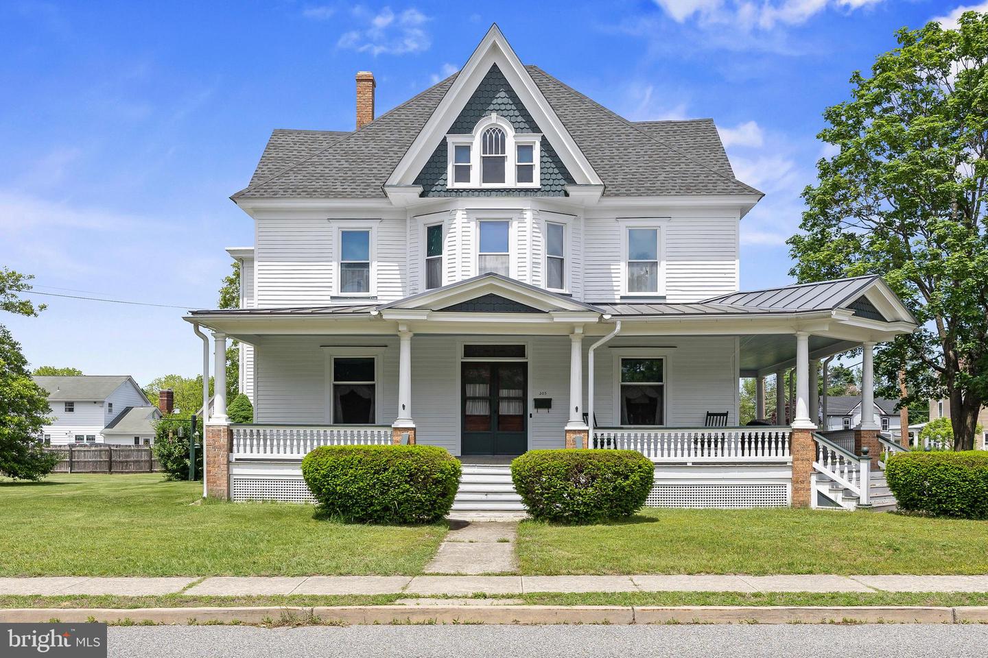 Listing image 1