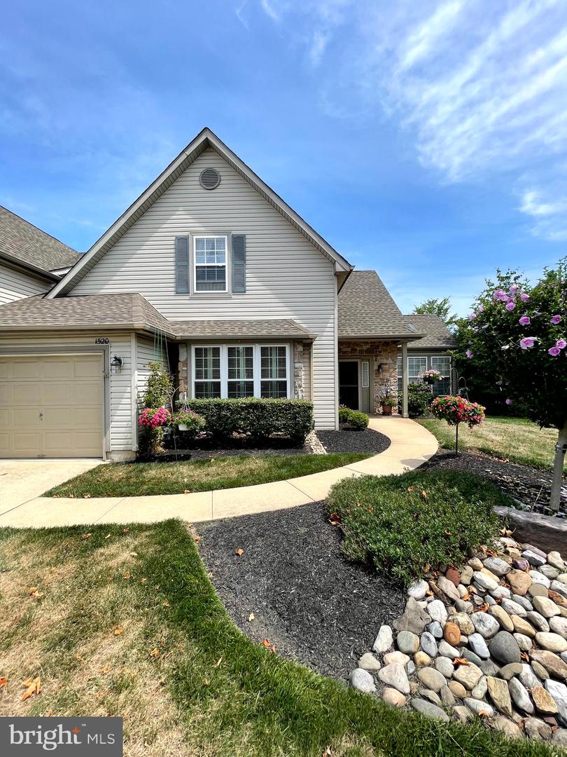 Photo 2 of 122 of 1520 Springfield Ct #29 townhome