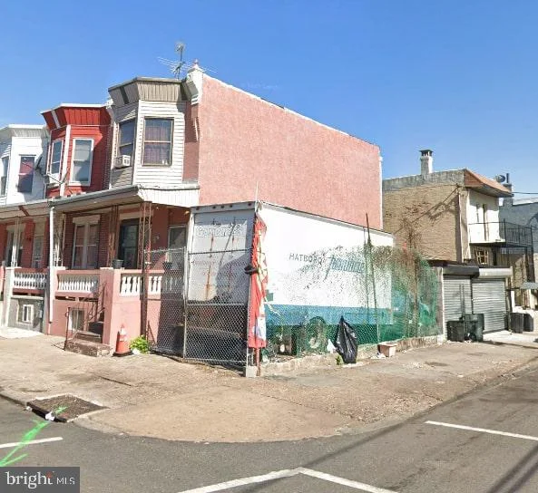 703 W Indiana Avenue
