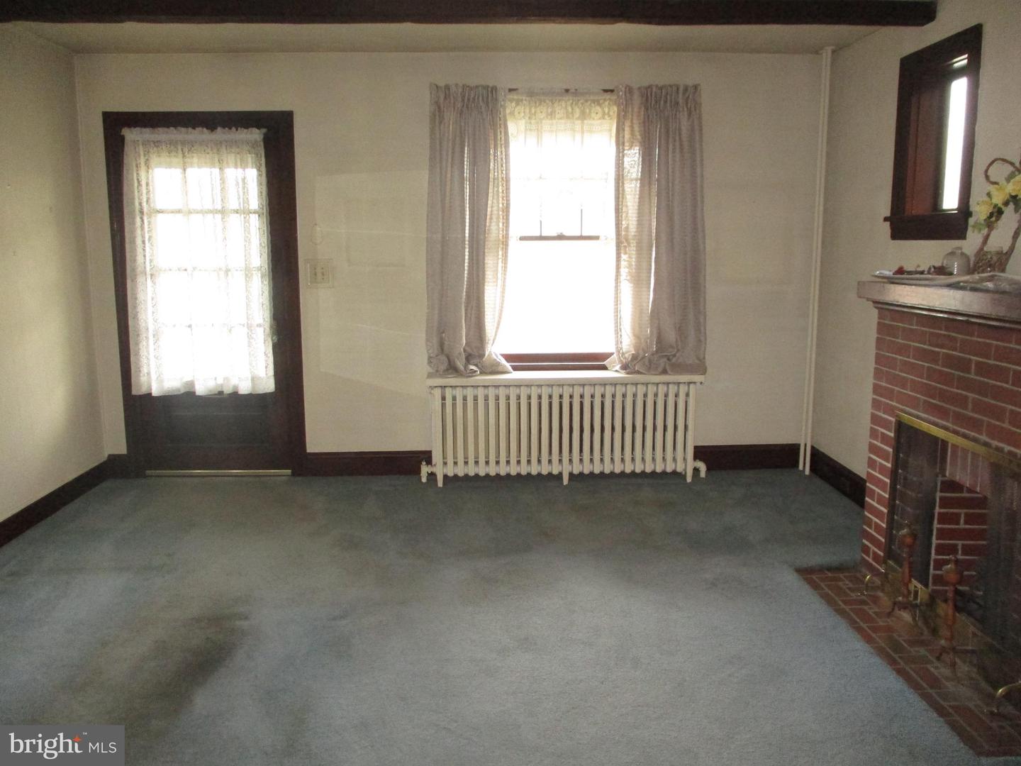 Photo 2 of 13 of 2638-A Perkiomen Ave townhome
