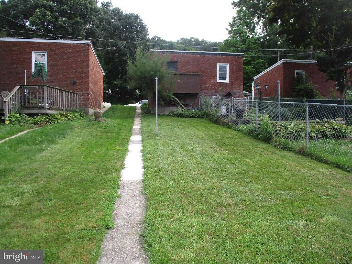 Photo 11 of 13 of 2638-A Perkiomen Ave townhome