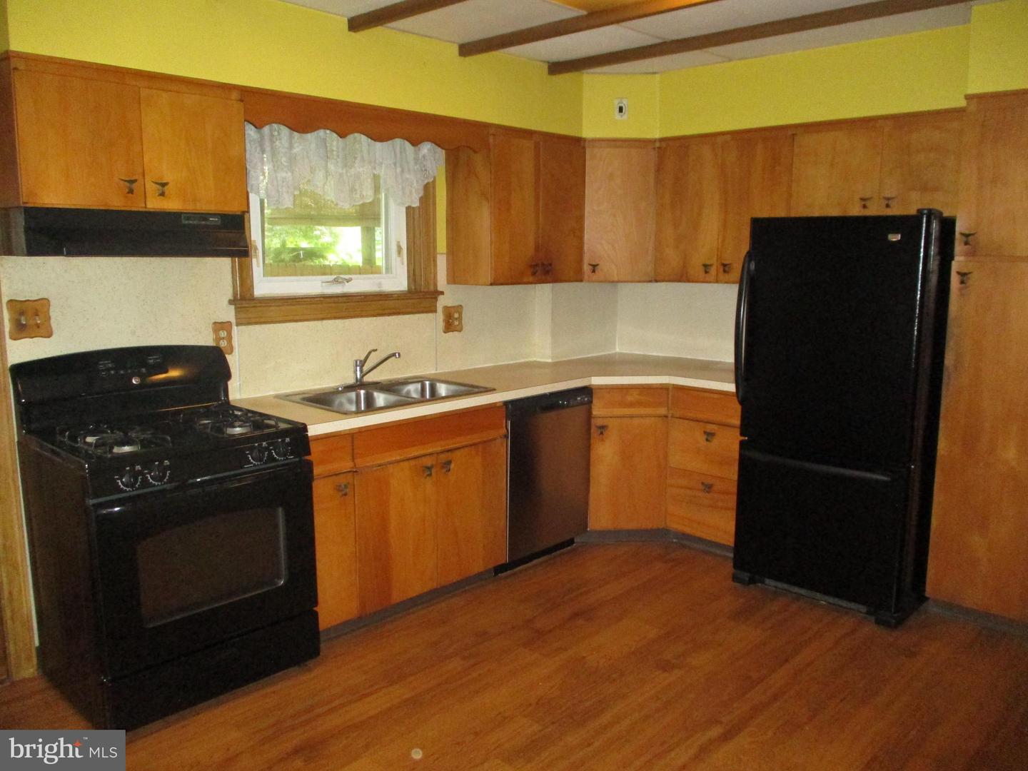 Photo 4 of 13 of 2638-A Perkiomen Ave townhome