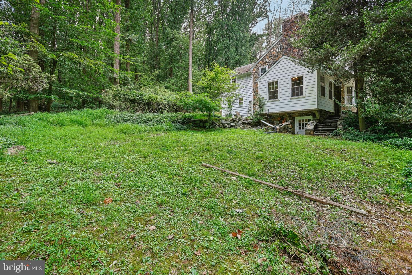Photo 60 of 72 of 440 Lenni Rd house