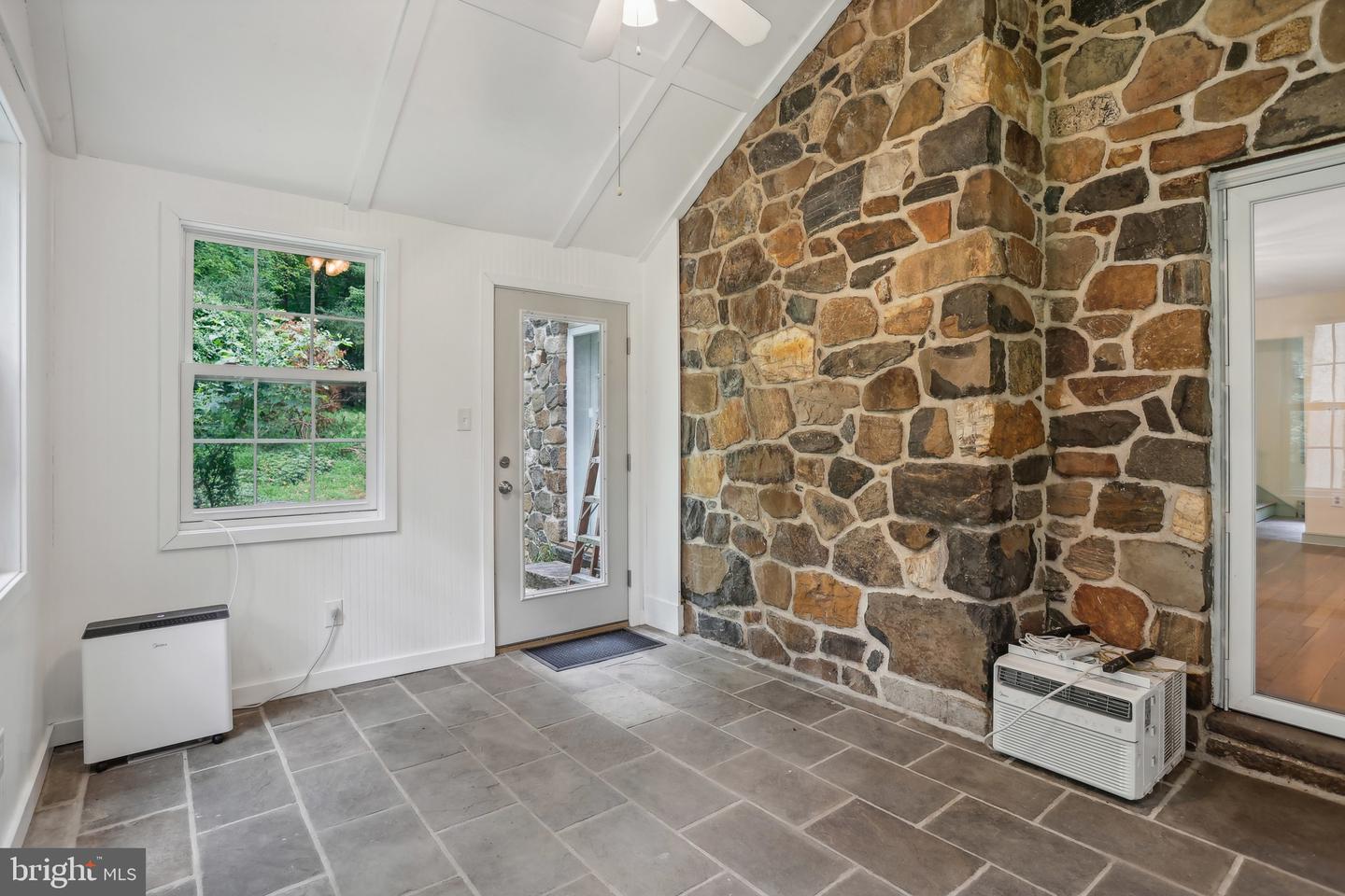 Photo 8 of 72 of 440 Lenni Rd house