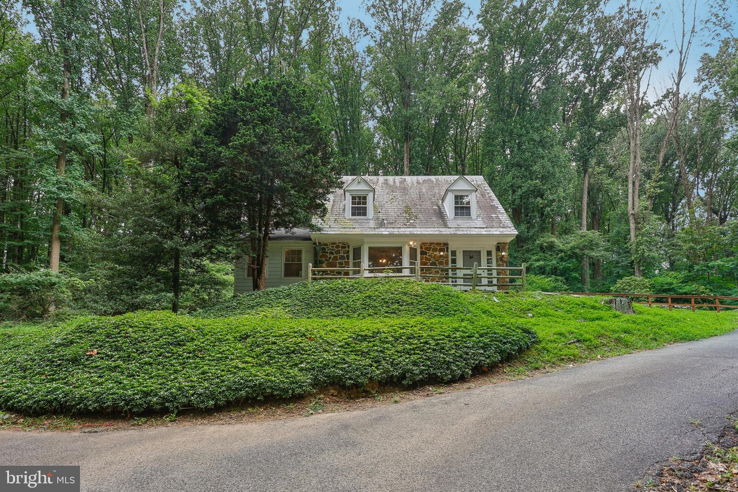 Photo 55 of 72 of 440 Lenni Rd house