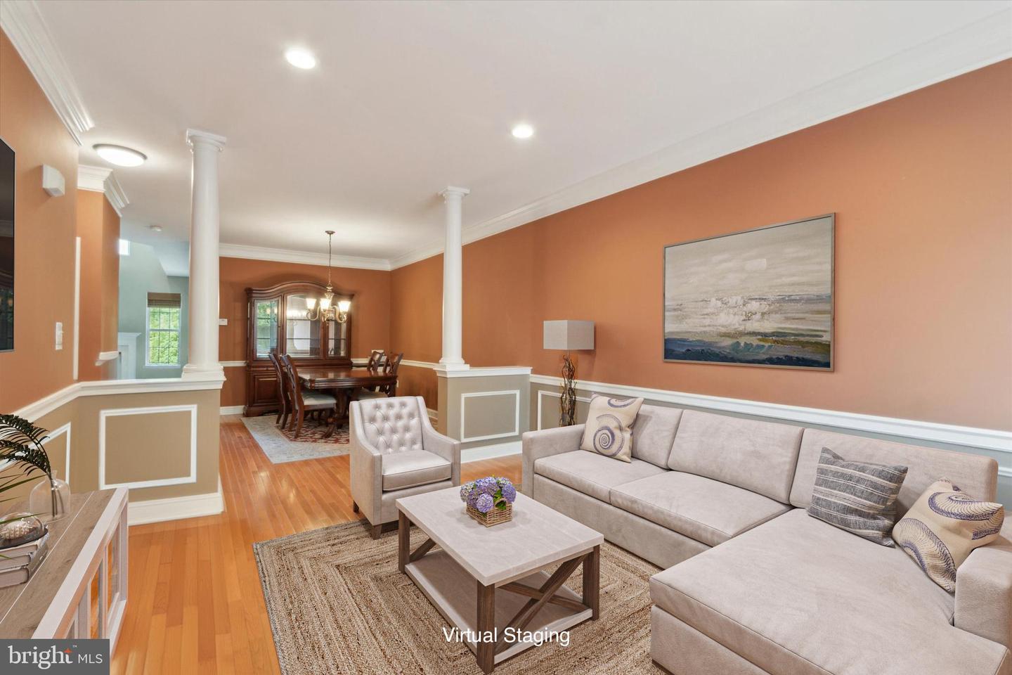 Photo 2 of 25 of 154 Portsmouth Cir townhome