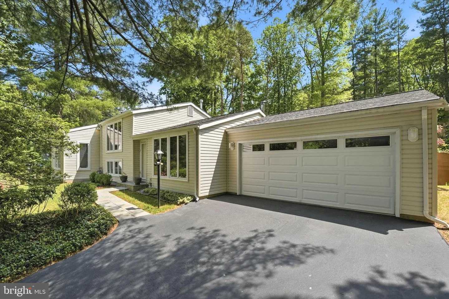 10929 Howland Drive