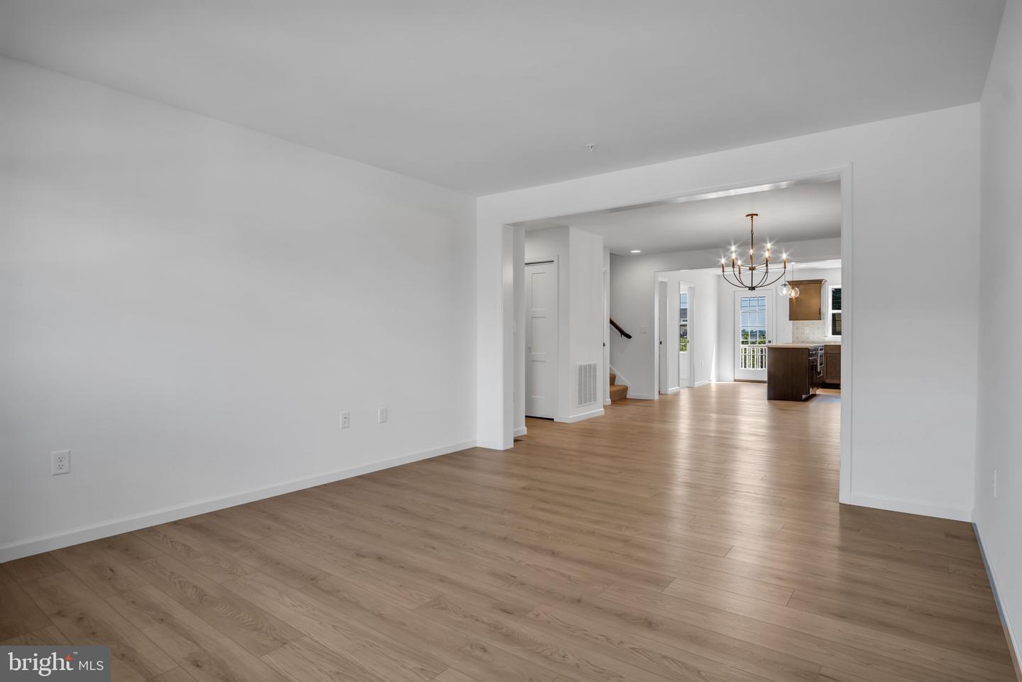 Photo 9 of 24 of 2105 S Autumn Chase Dr #002-01 townhome