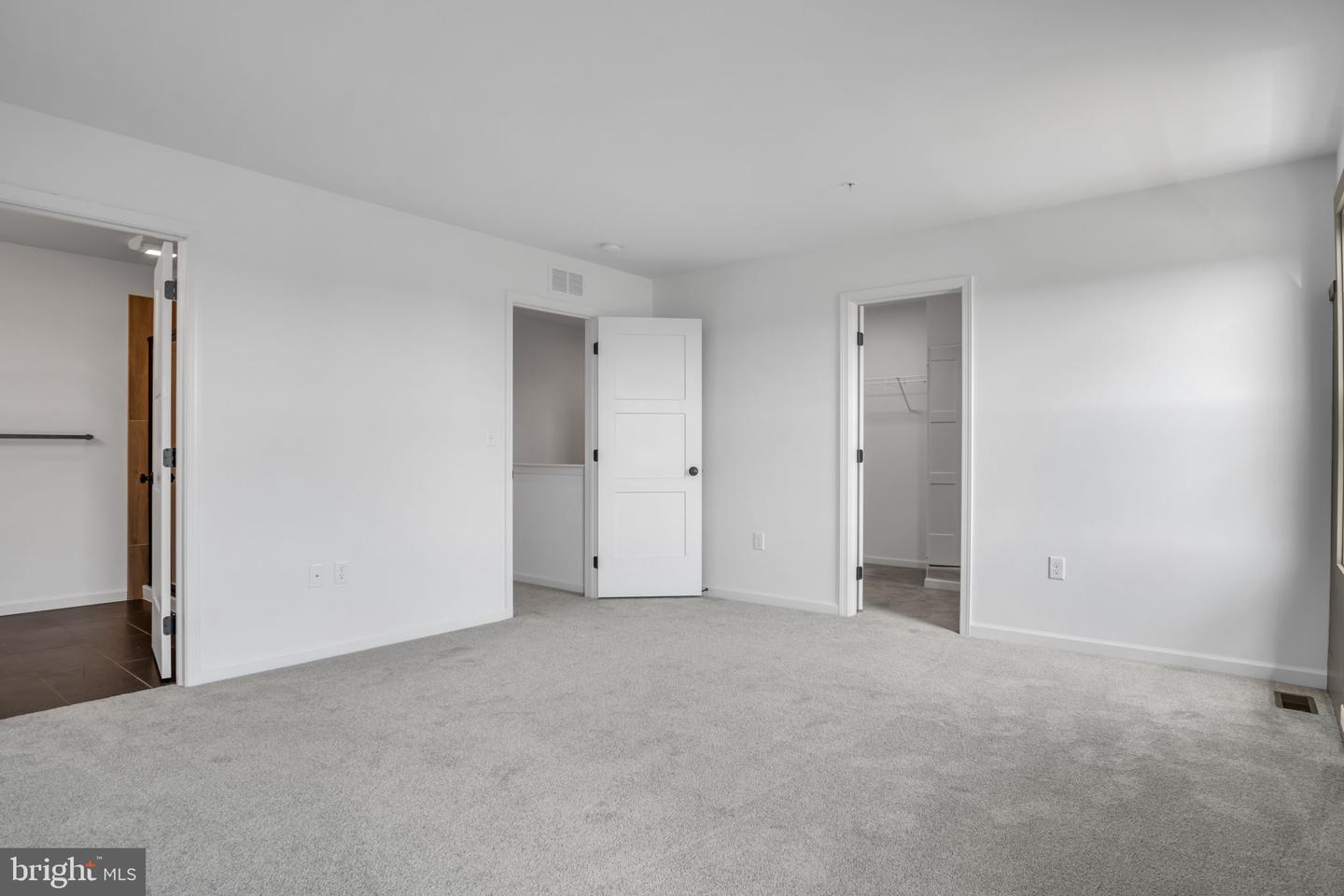 Photo 14 of 24 of 2105 S Autumn Chase Dr #002-01 townhome