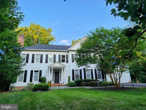 Single Family Residence in Bethesda MD 8314 Comanche COURT.jpg