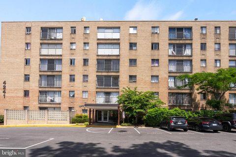 Condominium in Arlington VA 4241 Columbia PIKE.jpg