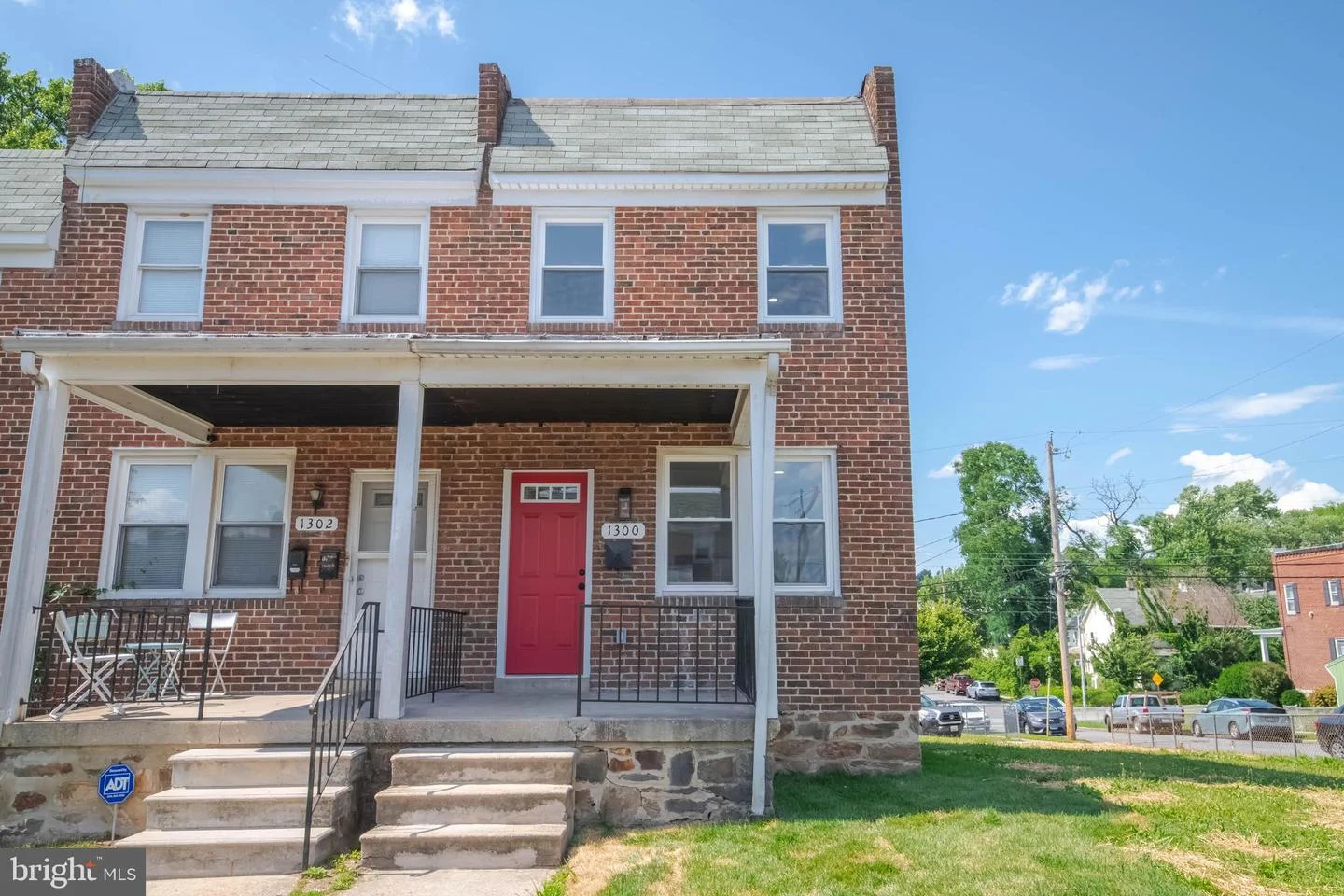 1300 W 37th Street