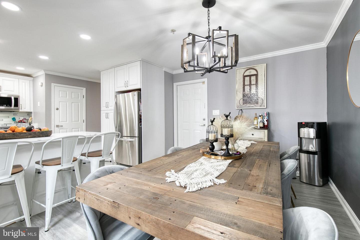Photo 10 of 30 of 8 Rosland Ct townhome