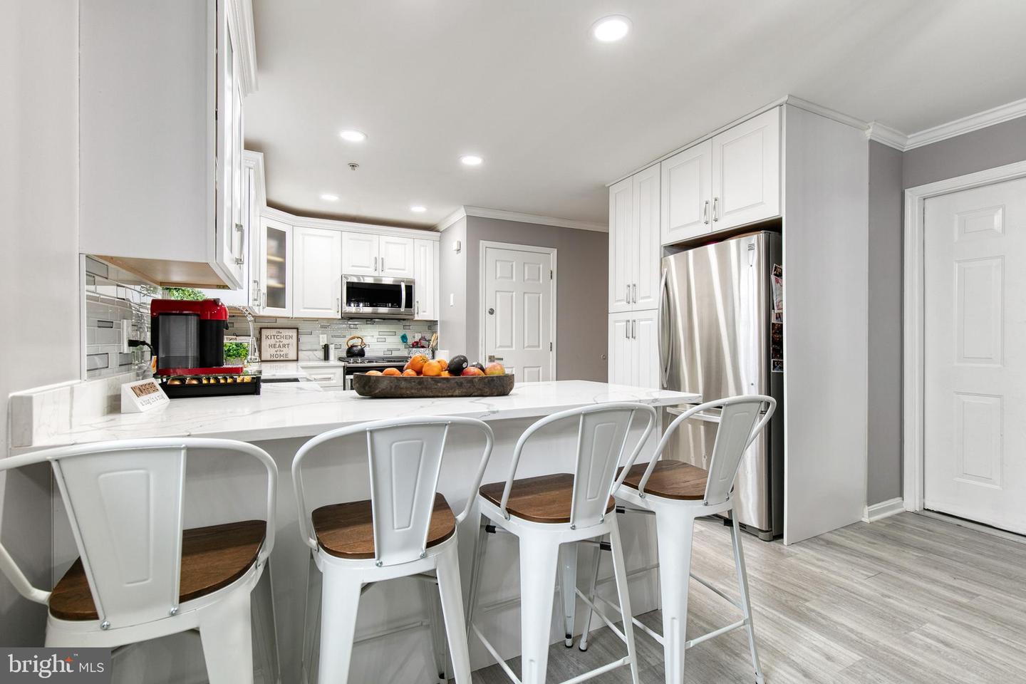 Photo 12 of 30 of 8 Rosland Ct townhome