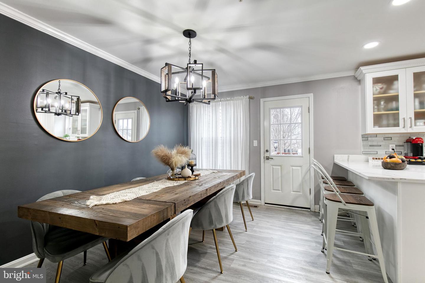 Photo 2 of 30 of 8 Rosland Ct townhome