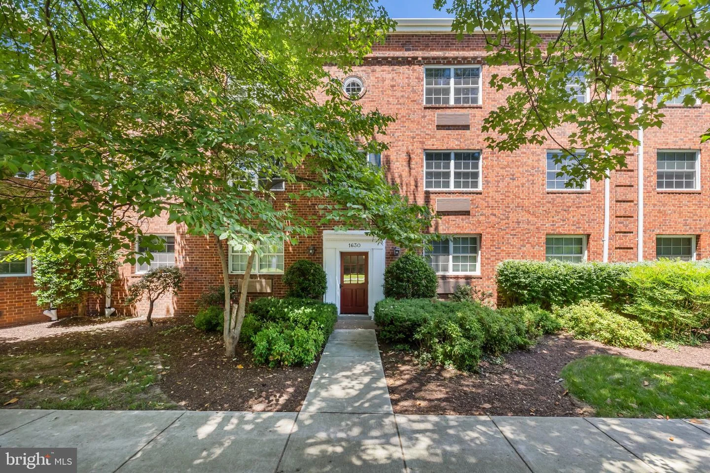1630 W Abingdon Drive Unit 302