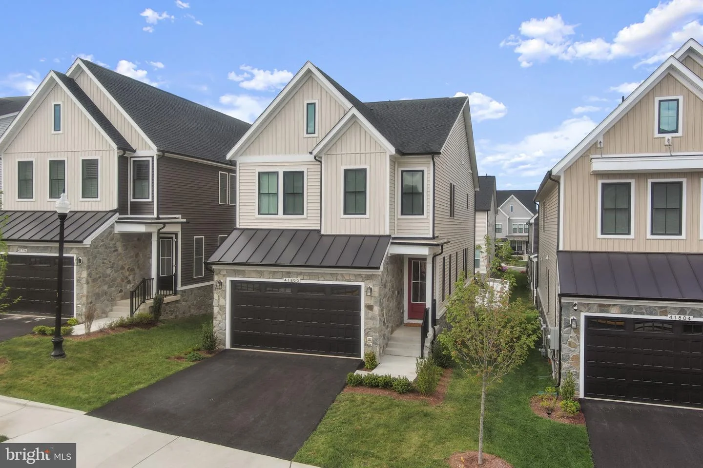 41800 Mellowed Ivory Place