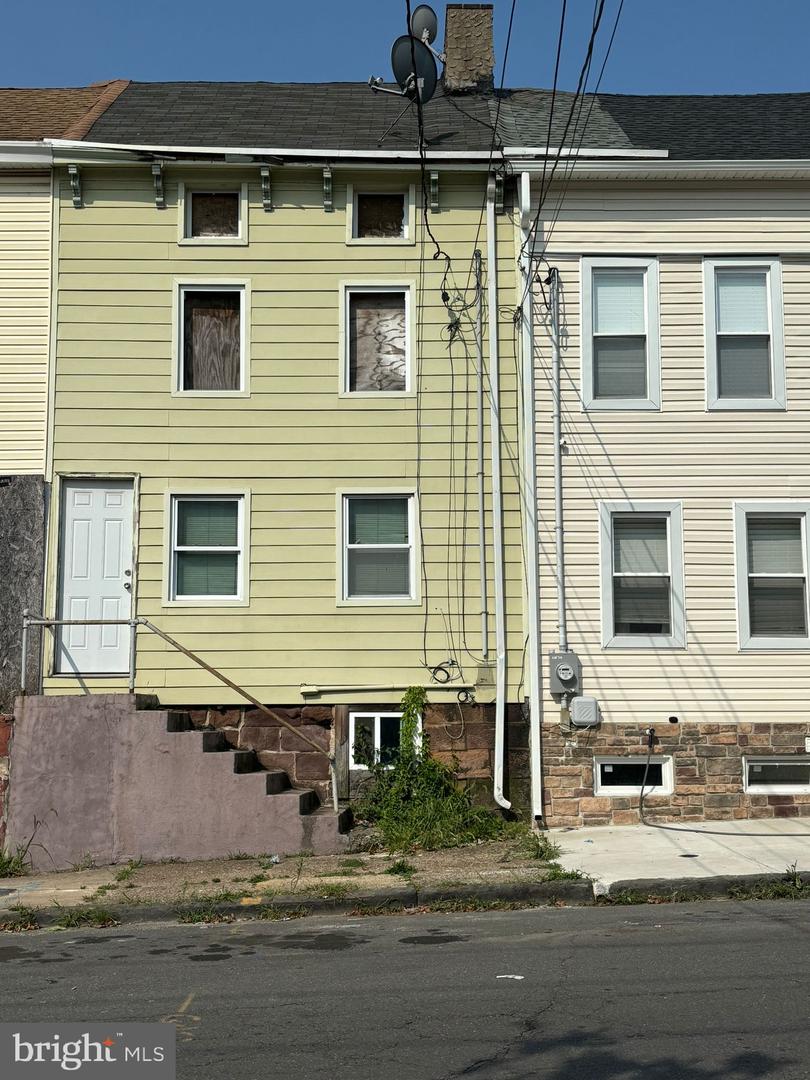 View Trenton, NJ 08618 townhome