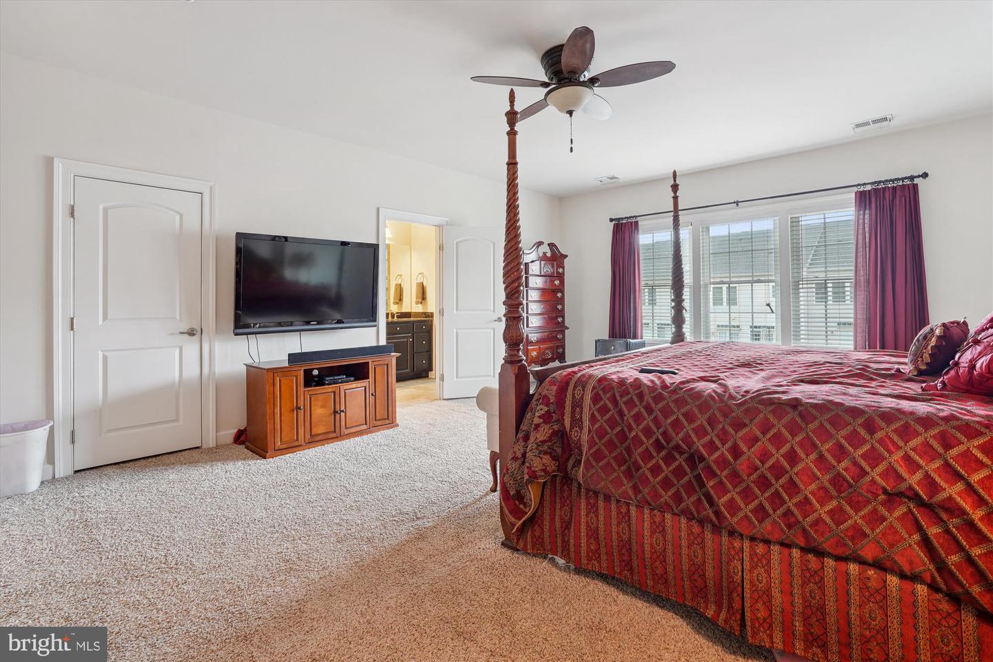 Photo 15 of 24 of 13739 Senea Dr townhome
