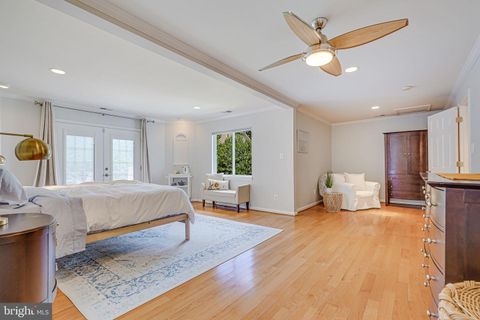 Single Family Residence in Arlington VA 2840 Lorcom LANE 24.jpg