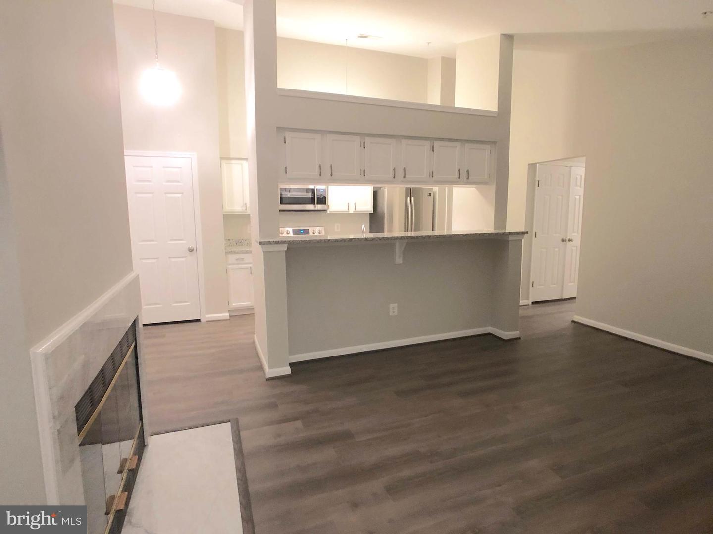 Photo 5 of 15 of 13103 BRIARCLIFF TER #1012 condo