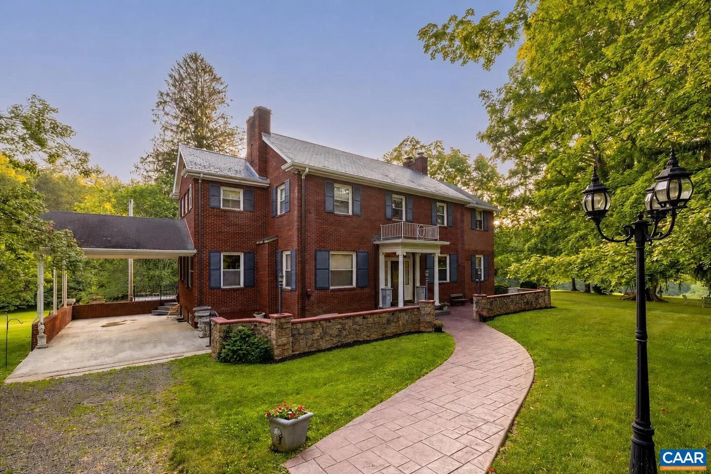 2492 Stable Rd Rd, Hillsville, VA, 24343