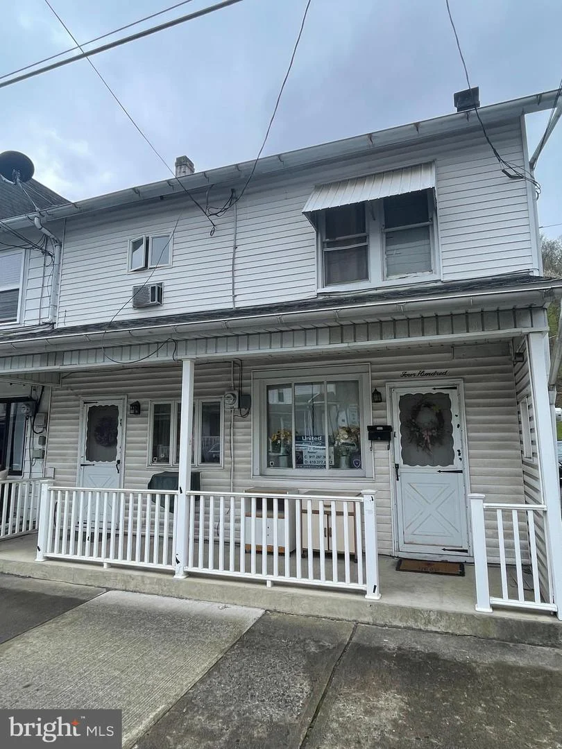 400 and 402 S Shamokin Street