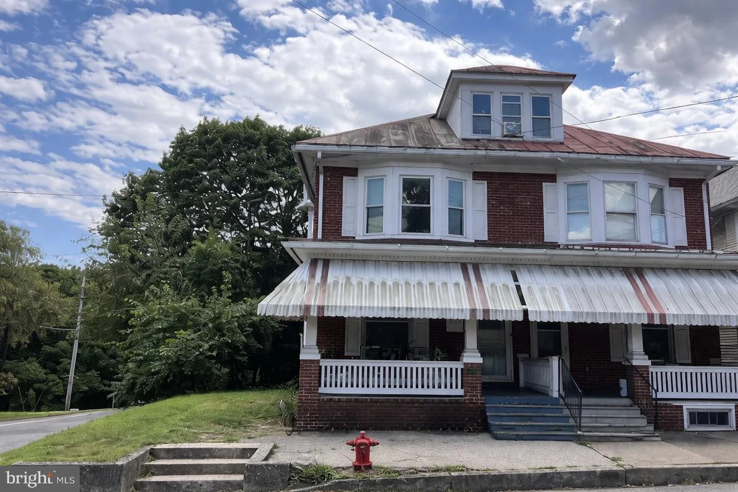198 Pine Street