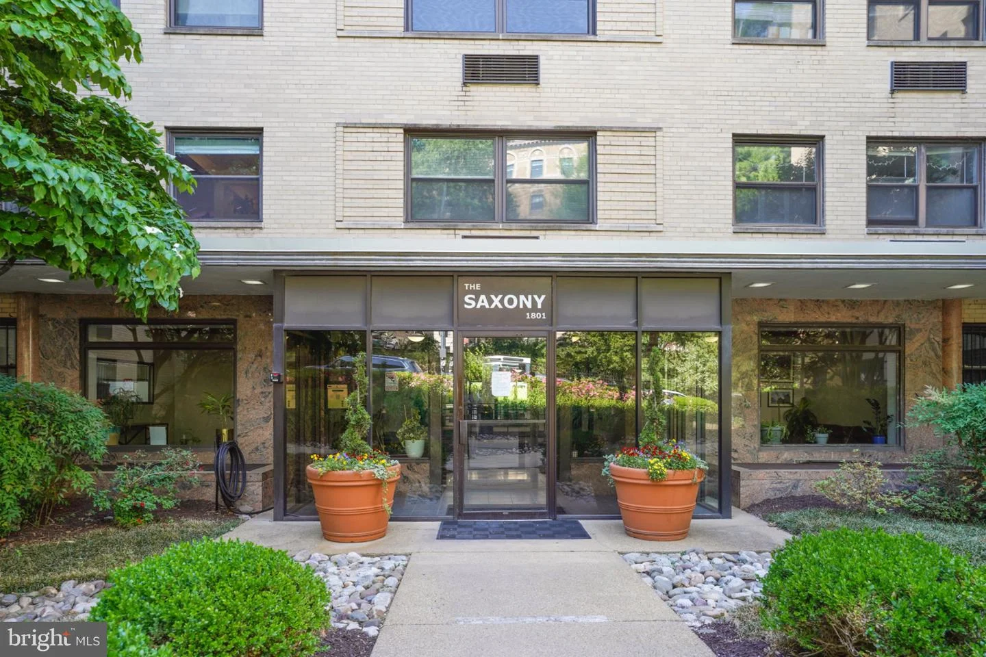 1801 Clydesdale Place NW Unit 518