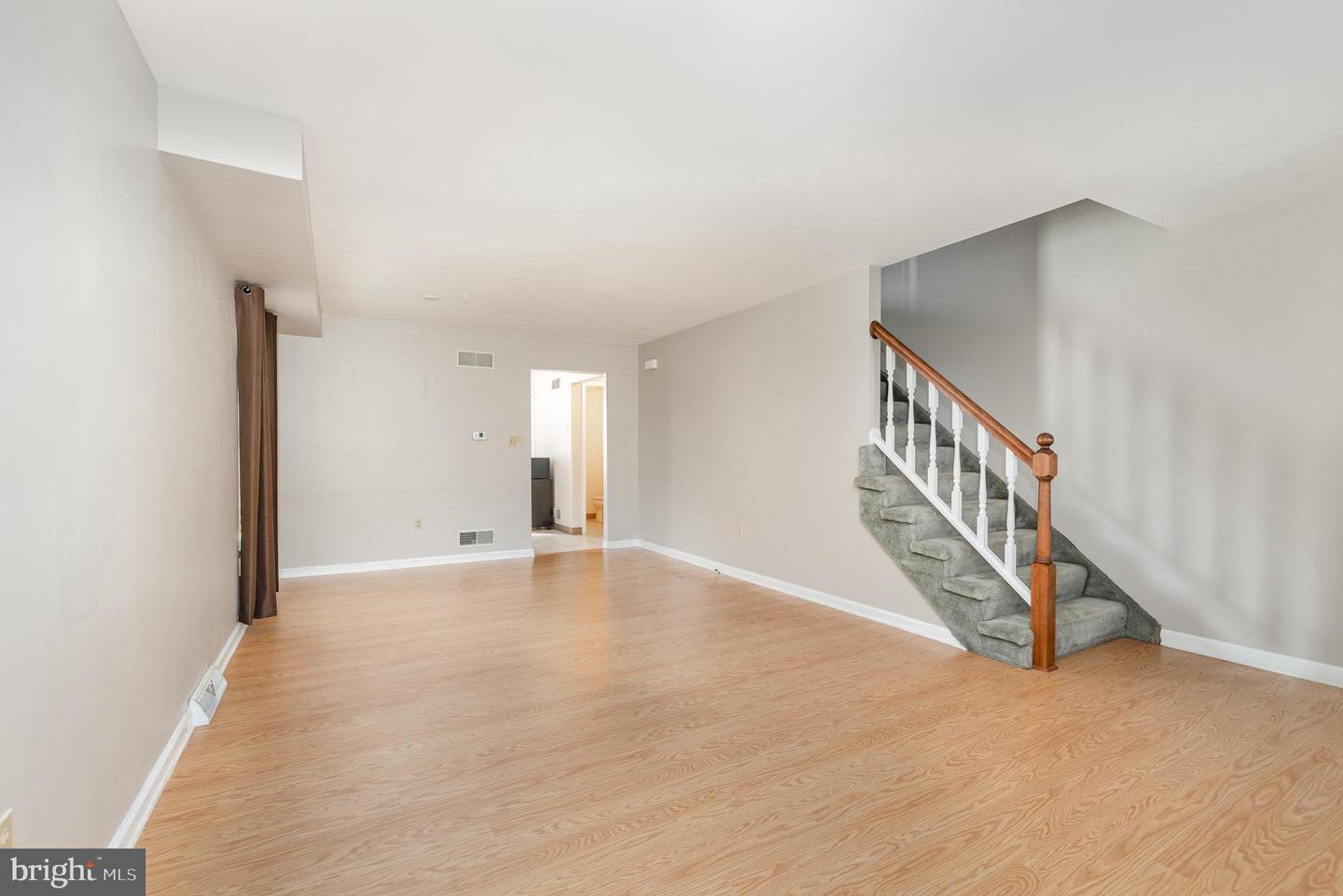 Photo 6 of 24 of 701 Old Silver Spring Rd townhome