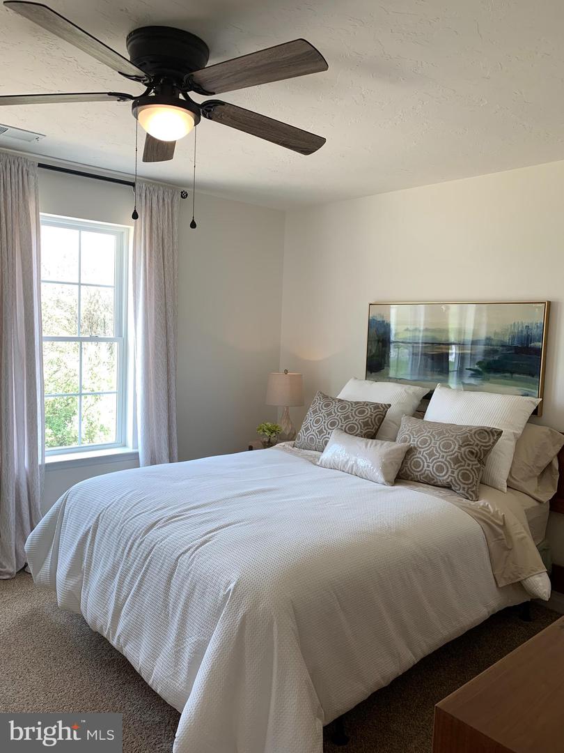 Photo 11 of 23 of 165 Holstein Dr #132 townhome