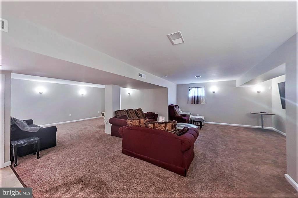 Photo 16 of 22 of 107 Tioga Dr house