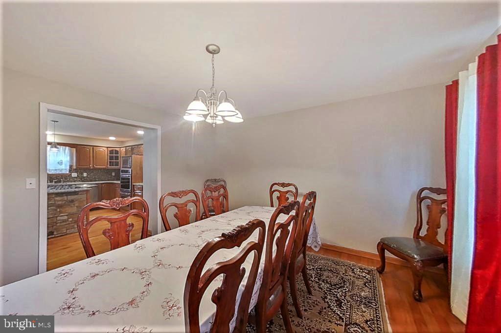 Photo 9 of 22 of 107 Tioga Dr house