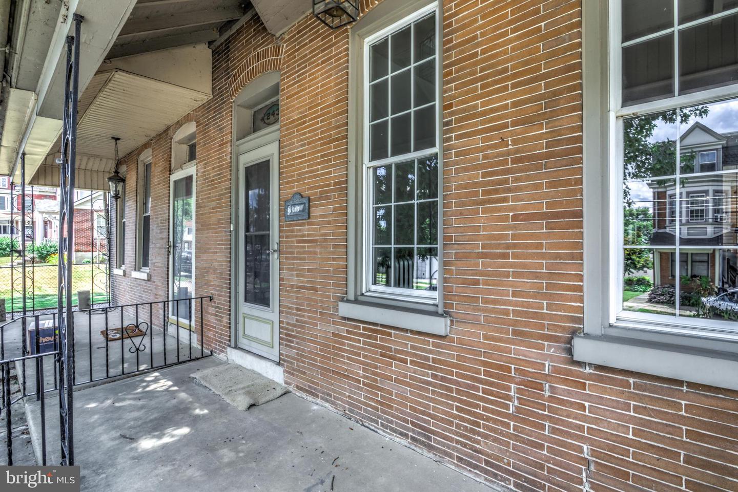 Photo 8 of 52 of 243 N 4th St multi-family property