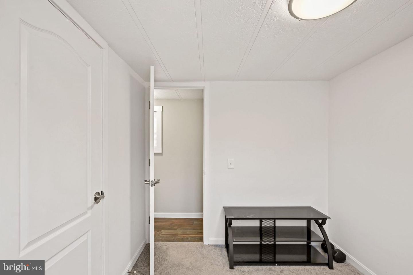 Photo 8 of 25 of 8 Cypress Lane mobile home
