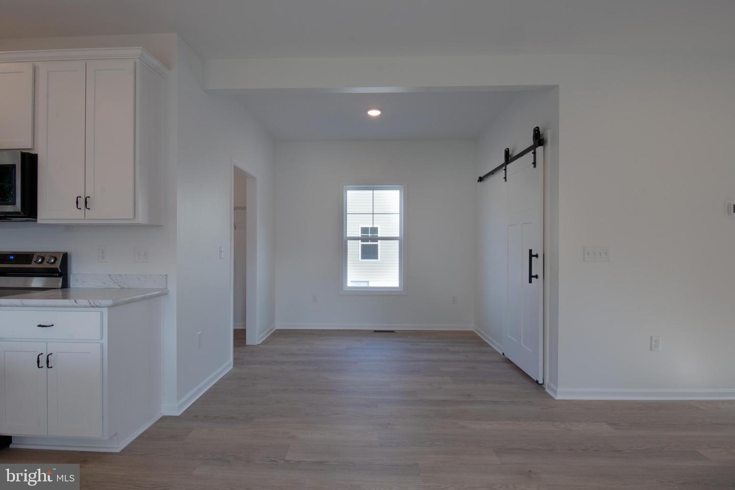 Photo 9 of 28 of 117 1st St house