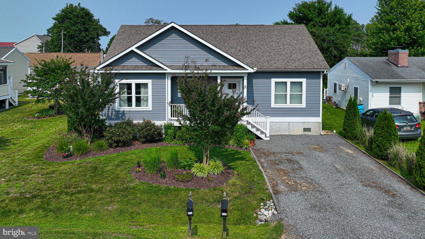 Photo 4 of 63 of 10330 Leeds Rd house