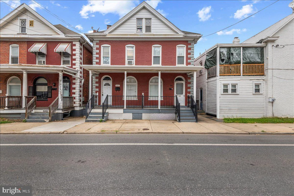 445 N Mulberry Street